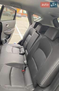 Внедорожник / Кроссовер Nissan Qashqai 2009 в 