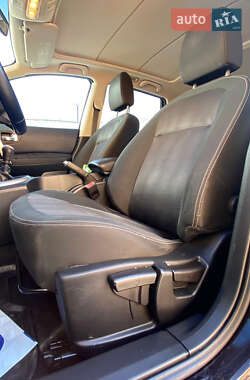 Позашляховик / Кросовер Nissan Qashqai 2012 в 