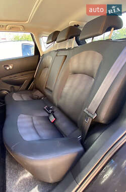 Позашляховик / Кросовер Nissan Qashqai 2012 в 