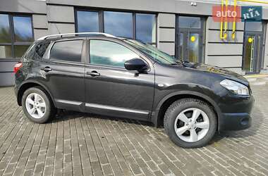 Внедорожник / Кроссовер Nissan Qashqai 2011 в 