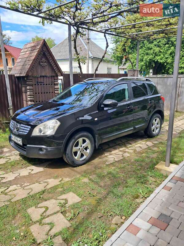 Позашляховик / Кросовер Nissan Qashqai 2007 в  фото Позашляховик / Кросовер Nissan Qashqai 2007 в