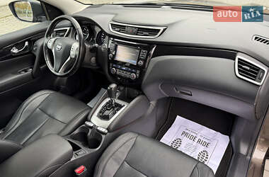 Внедорожник / Кроссовер Nissan Qashqai 2015 в 