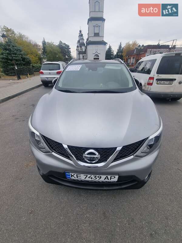 Внедорожник / Кроссовер Nissan Qashqai 2015 в Новомосковске