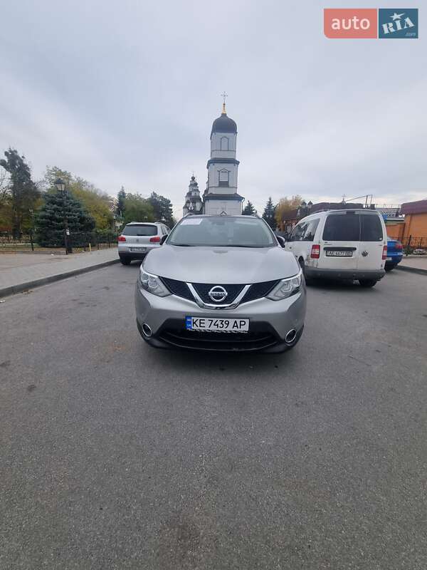 Внедорожник / Кроссовер Nissan Qashqai 2015 в Новомосковске