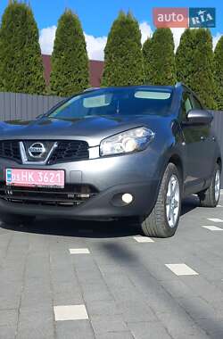 Позашляховик / Кросовер Nissan Qashqai 2011 в 