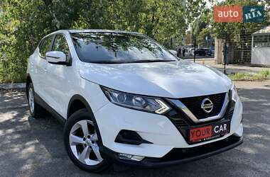 Внедорожник / Кроссовер Nissan Qashqai 2021 в 