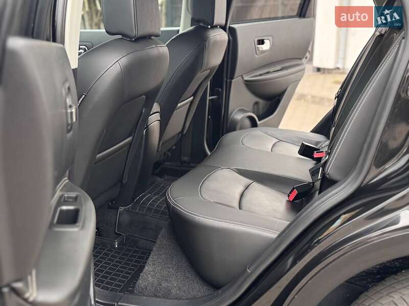 Позашляховик / Кросовер Nissan Qashqai 2013 в Житомирі фото 16 Позашляховик / Кросовер Nissan Qashqai 2013 в Житомирі