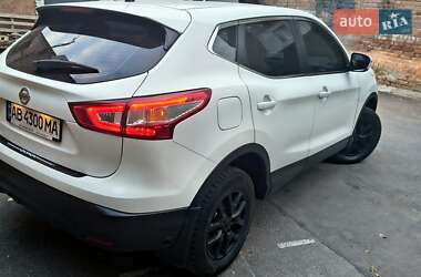 Внедорожник / Кроссовер Nissan Qashqai 2014 в 
