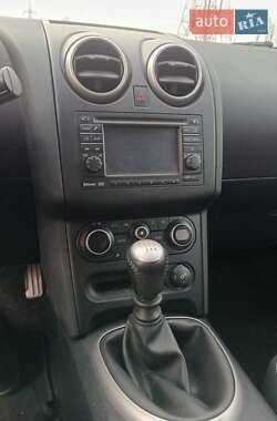 Внедорожник / Кроссовер Nissan Qashqai 2012 в 