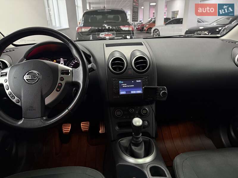 Внедорожник / Кроссовер Nissan Qashqai 2010 в Полтаве