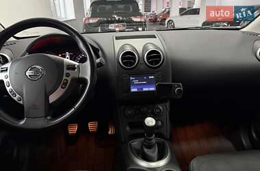 Внедорожник / Кроссовер Nissan Qashqai 2010 в 