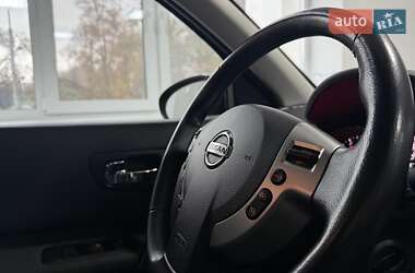 Внедорожник / Кроссовер Nissan Qashqai 2010 в 