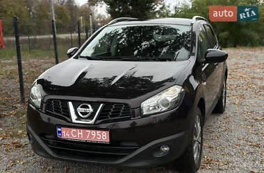 Внедорожник / Кроссовер Nissan Qashqai 2010 в 