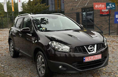 Внедорожник / Кроссовер Nissan Qashqai 2010 в 