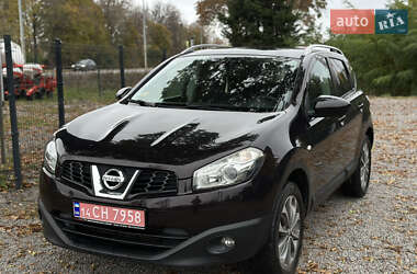 Внедорожник / Кроссовер Nissan Qashqai 2010 в 