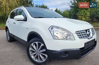 Внедорожник / Кроссовер Nissan Qashqai 2010 в 
