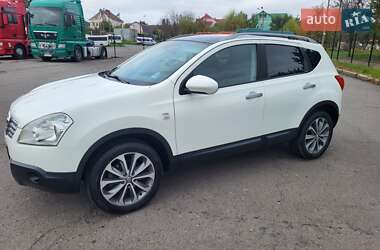 Внедорожник / Кроссовер Nissan Qashqai 2010 в 