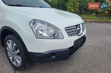 Внедорожник / Кроссовер Nissan Qashqai 2010 в 