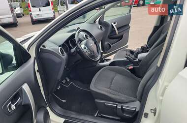 Внедорожник / Кроссовер Nissan Qashqai 2010 в 