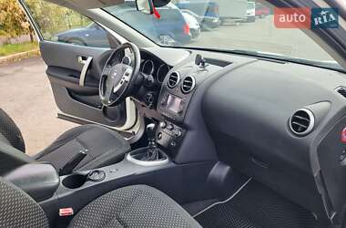 Внедорожник / Кроссовер Nissan Qashqai 2010 в 