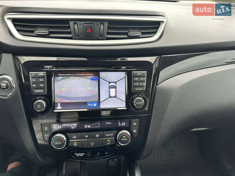 Позашляховик / Кросовер Nissan Qashqai 2016 в Луцьку