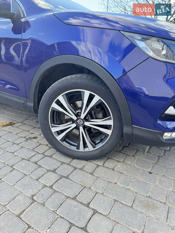 Внедорожник / Кроссовер Nissan Qashqai 2017 в Ивано-Франковске фото 8 Внедорожник / Кроссовер Nissan Qashqai 2017 в Ивано-Франковске