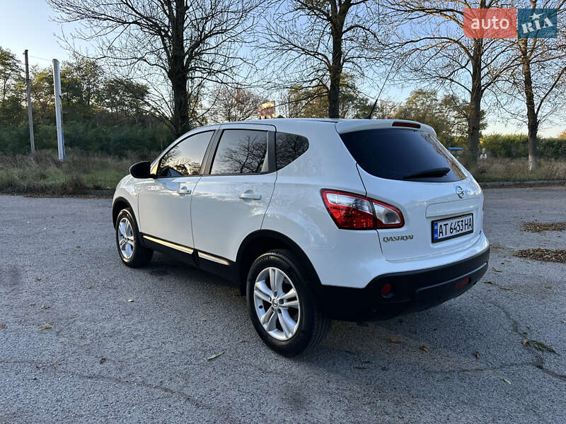 Внедорожник / Кроссовер Nissan Qashqai 2010 в Кицмани фото 14 Внедорожник / Кроссовер Nissan Qashqai 2010 в Кицмани