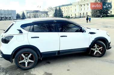 Позашляховик / Кросовер Nissan Qashqai 2011 в  фото 4 Позашляховик / Кросовер Nissan Qashqai 2011 в