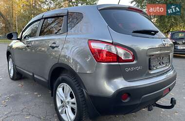 Внедорожник / Кроссовер Nissan Qashqai 2012 в 