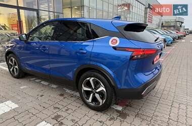 Позашляховик / Кросовер Nissan Qashqai 2023 в 