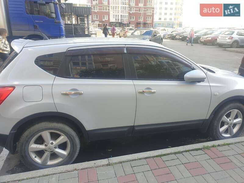 Позашляховик / Кросовер Nissan Qashqai 2008 в Києві