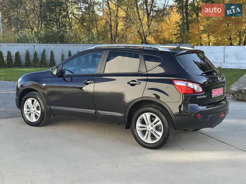 Внедорожник / Кроссовер Nissan Qashqai 2010 в Луцке