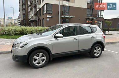 Позашляховик / Кросовер Nissan Qashqai 2012 в Києві