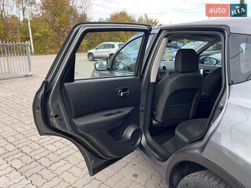 Внедорожник / Кроссовер Nissan Qashqai 2011 в Нововолынске