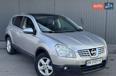 Внедорожник / Кроссовер Nissan Qashqai 2009 в Сарнах