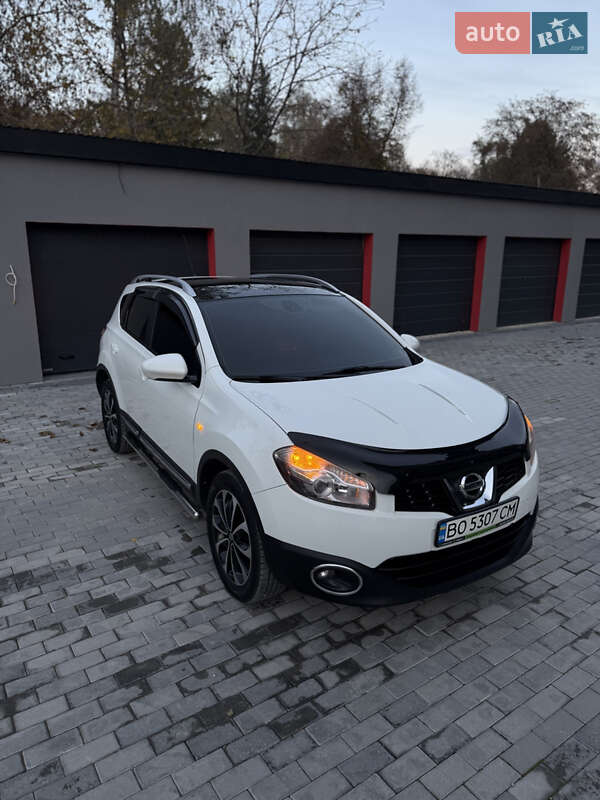 Внедорожник / Кроссовер Nissan Qashqai 2010 в Борщеве