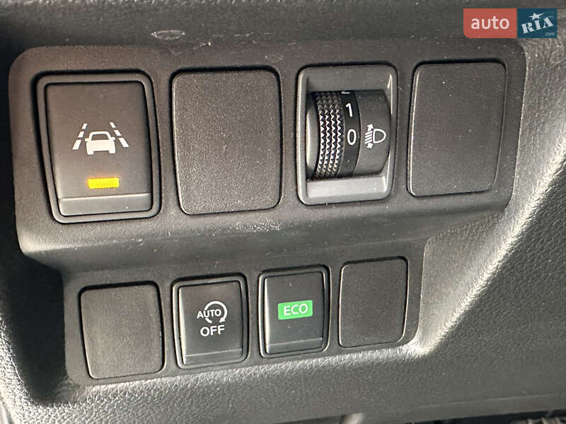 Внедорожник / Кроссовер Nissan Qashqai 2017 в Мировом фото 29 Внедорожник / Кроссовер Nissan Qashqai 2017 в Мировом