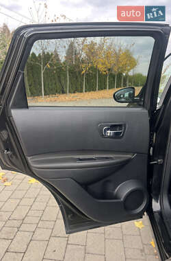 Внедорожник / Кроссовер Nissan Qashqai 2013 в 