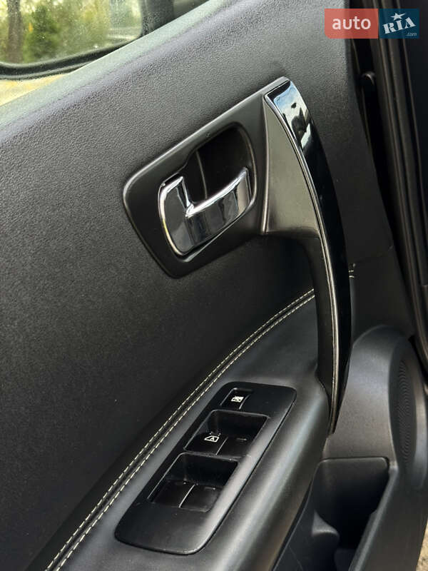 Внедорожник / Кроссовер Nissan Qashqai 2013 в Львове