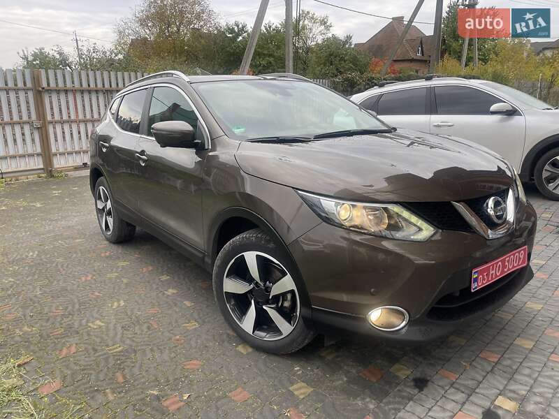 Позашляховик / Кросовер Nissan Qashqai 2015 в Луцьку фото 2 Позашляховик / Кросовер Nissan Qashqai 2015 в Луцьку