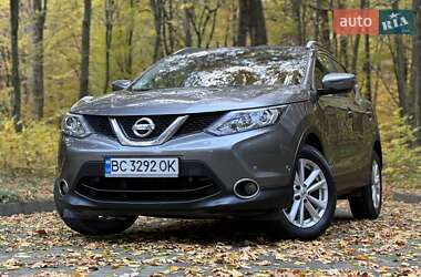 Внедорожник / Кроссовер Nissan Qashqai 2015 в 