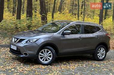 Внедорожник / Кроссовер Nissan Qashqai 2015 в 