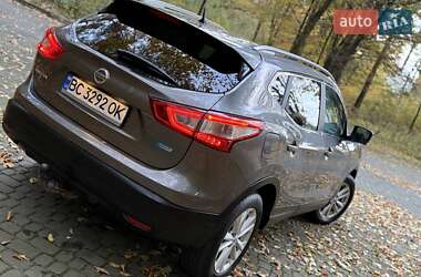 Внедорожник / Кроссовер Nissan Qashqai 2015 в 