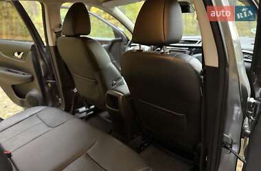 Внедорожник / Кроссовер Nissan Qashqai 2015 в 