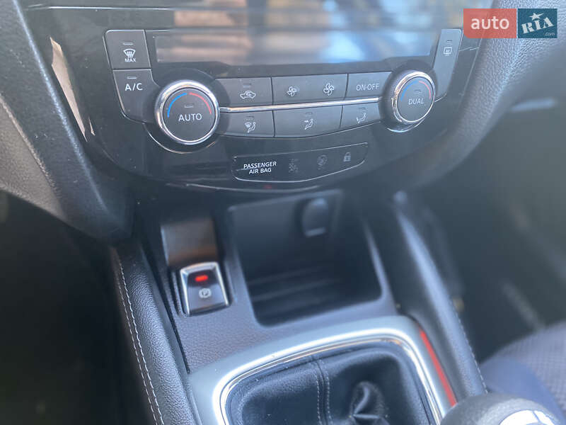 Позашляховик / Кросовер Nissan Qashqai 2014 в Новоархангельську фото 18 Позашляховик / Кросовер Nissan Qashqai 2014 в Новоархангельську