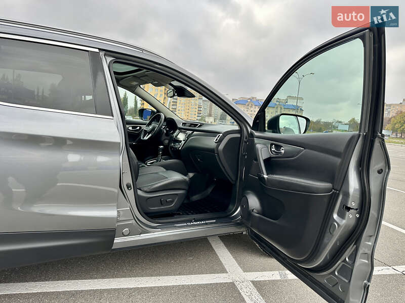 Позашляховик / Кросовер Nissan Qashqai 2017 в Кам'янець-Подільському