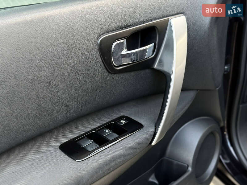 Позашляховик / Кросовер Nissan Qashqai 2012 в Дніпрі фото 9 Позашляховик / Кросовер Nissan Qashqai 2012 в Дніпрі