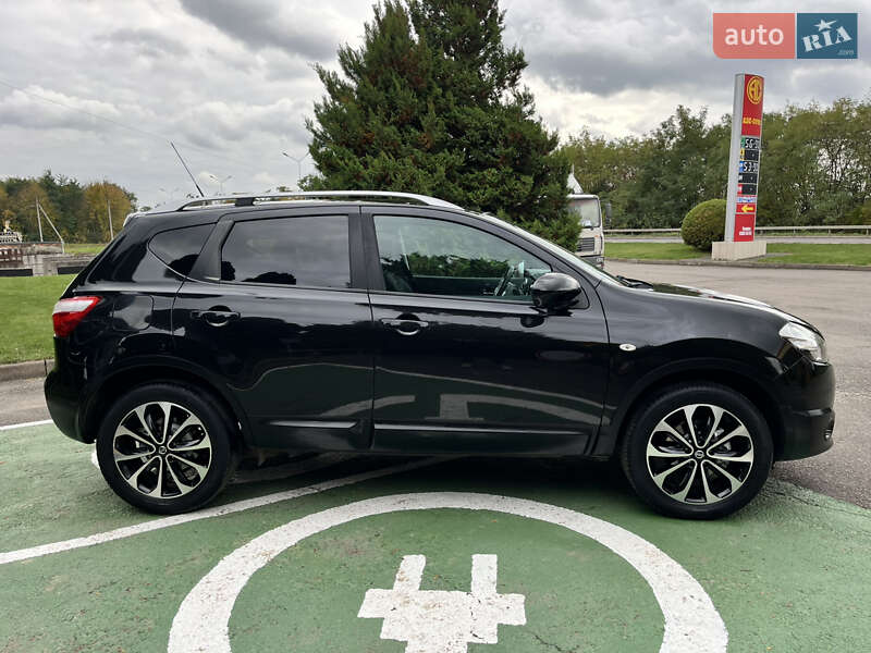 Внедорожник / Кроссовер Nissan Qashqai 2011 в Млинове