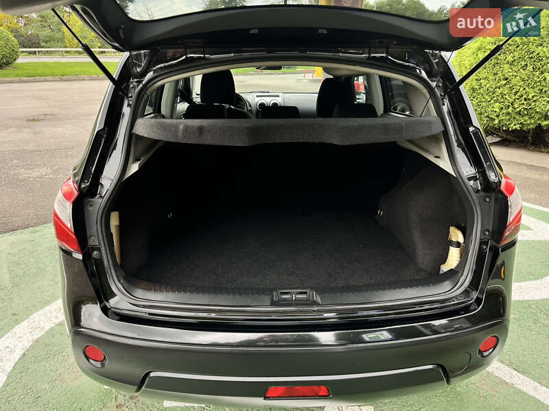 Внедорожник / Кроссовер Nissan Qashqai 2011 в Млинове