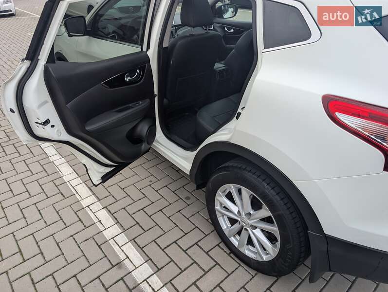Внедорожник / Кроссовер Nissan Qashqai 2017 в Киеве